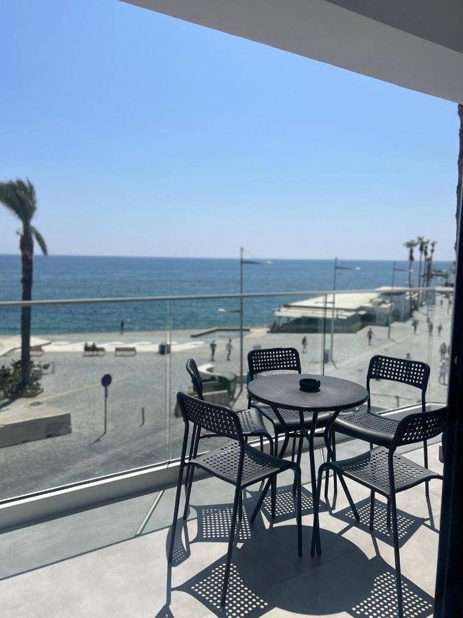 Sea La Vie #2 - Luxury Seaview Apartment Paphos Extérieur photo